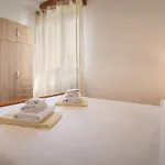 Rose With Pool باردولينو