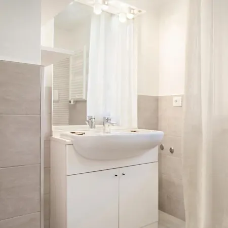 Rose With Pool 别墅 巴多利诺