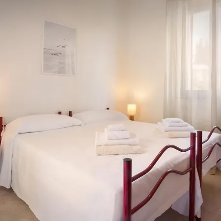 Rose With Pool 巴多利诺