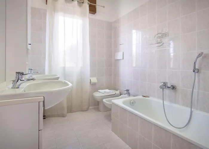 فيلة Rose With Pool